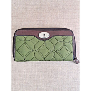 Fossil Keyper Olive Army Green Quilted Leather Trim Zip-Around Wallet
